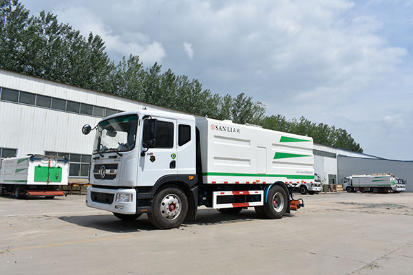 滾掃式吸塵車是什么樣的？